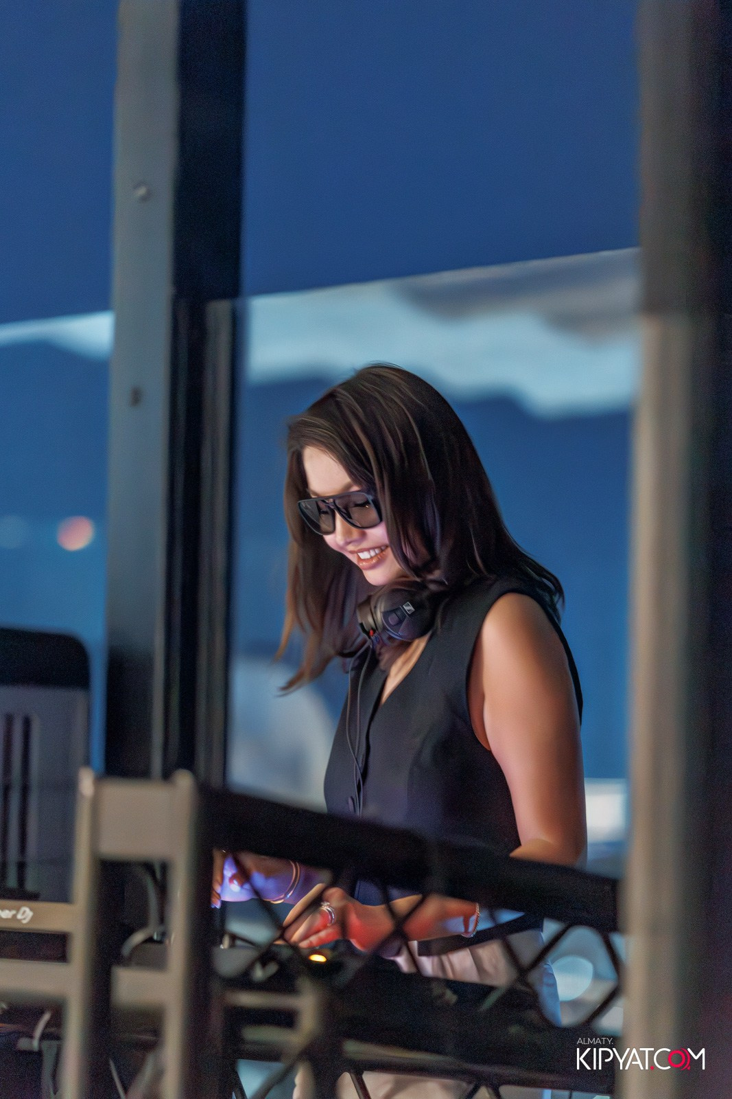 ВЫСТУПЛЕНИЕ DJ SUNQAR DJ BONI В SUNQAR BAR & RESTAURANT. КИПЯТКОМ АЛМАТЫ!