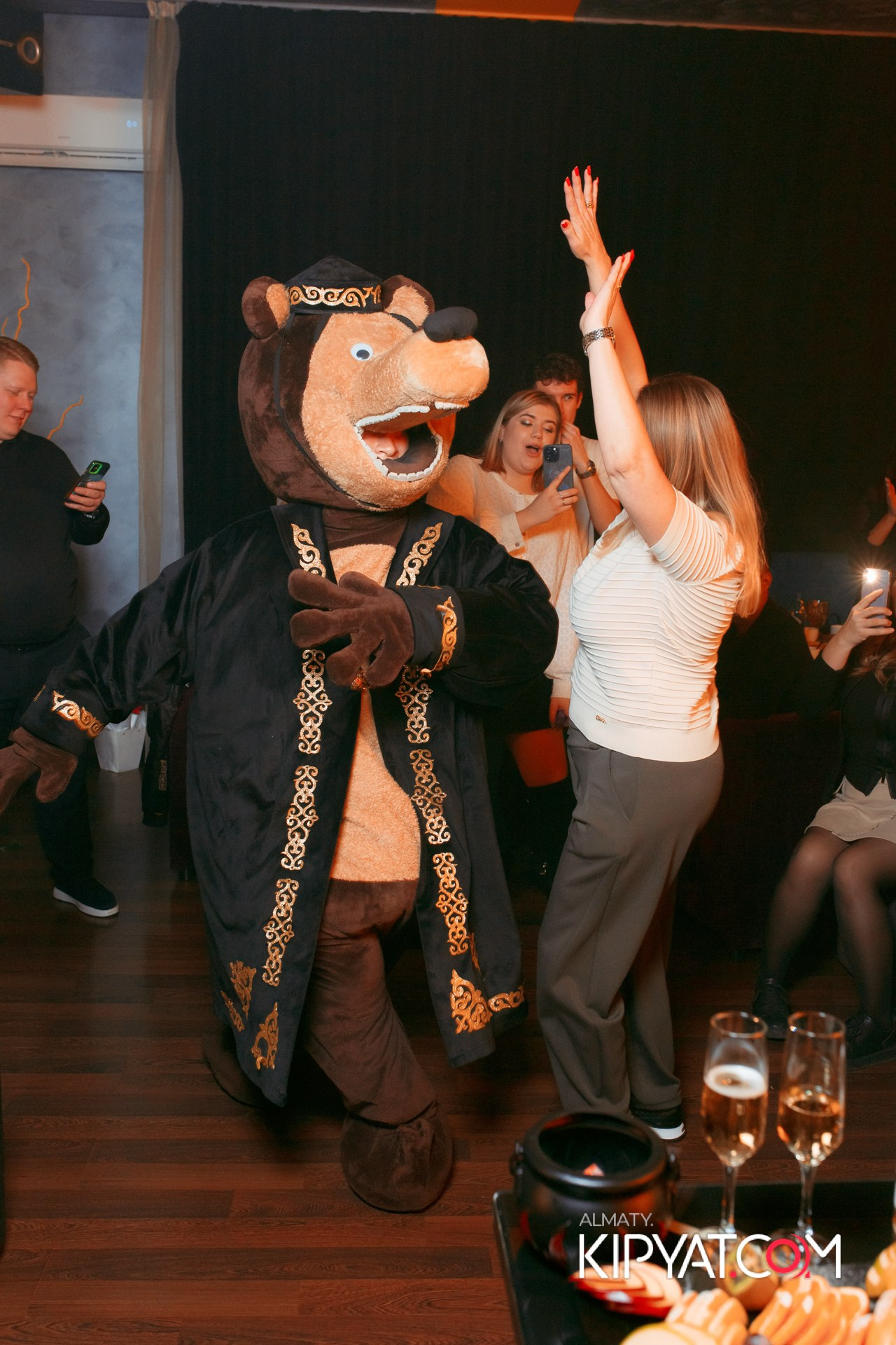 УХО И МЕДВЕДЬ НА КУРМАНГАЗЫ. КИПЯТКОМ АЛМАТЫ!