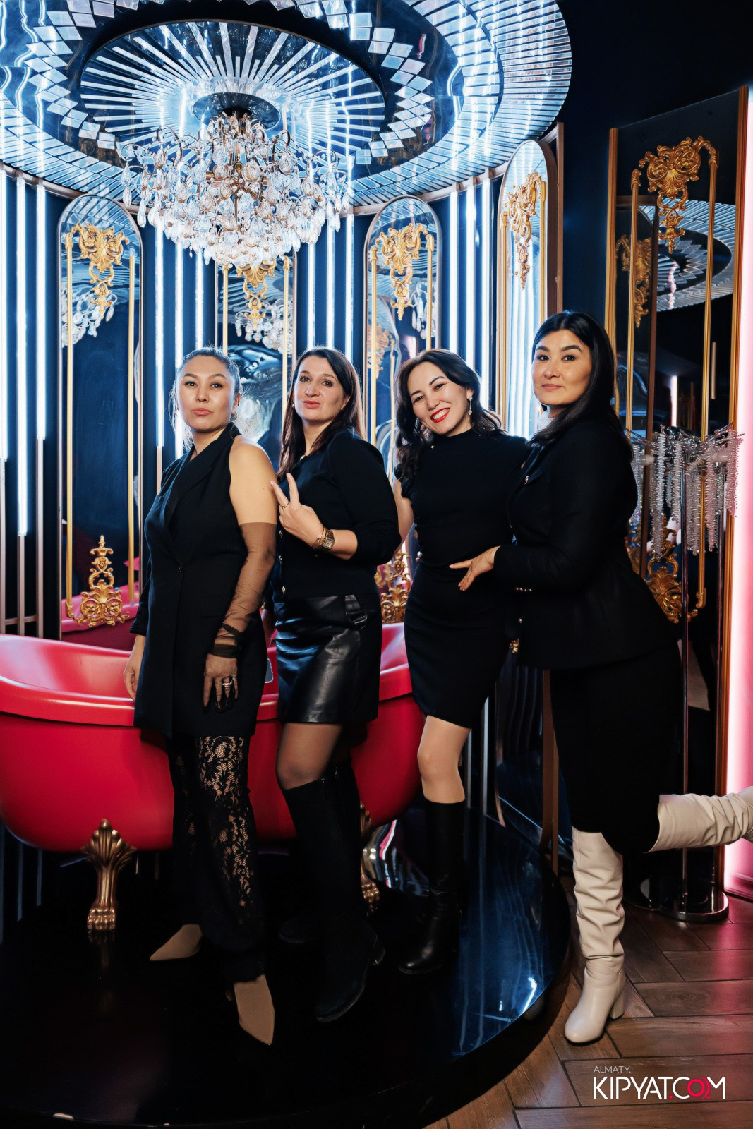 ЗАЯ, НА БИС. КИПЯТКОМ АЛМАТЫ!