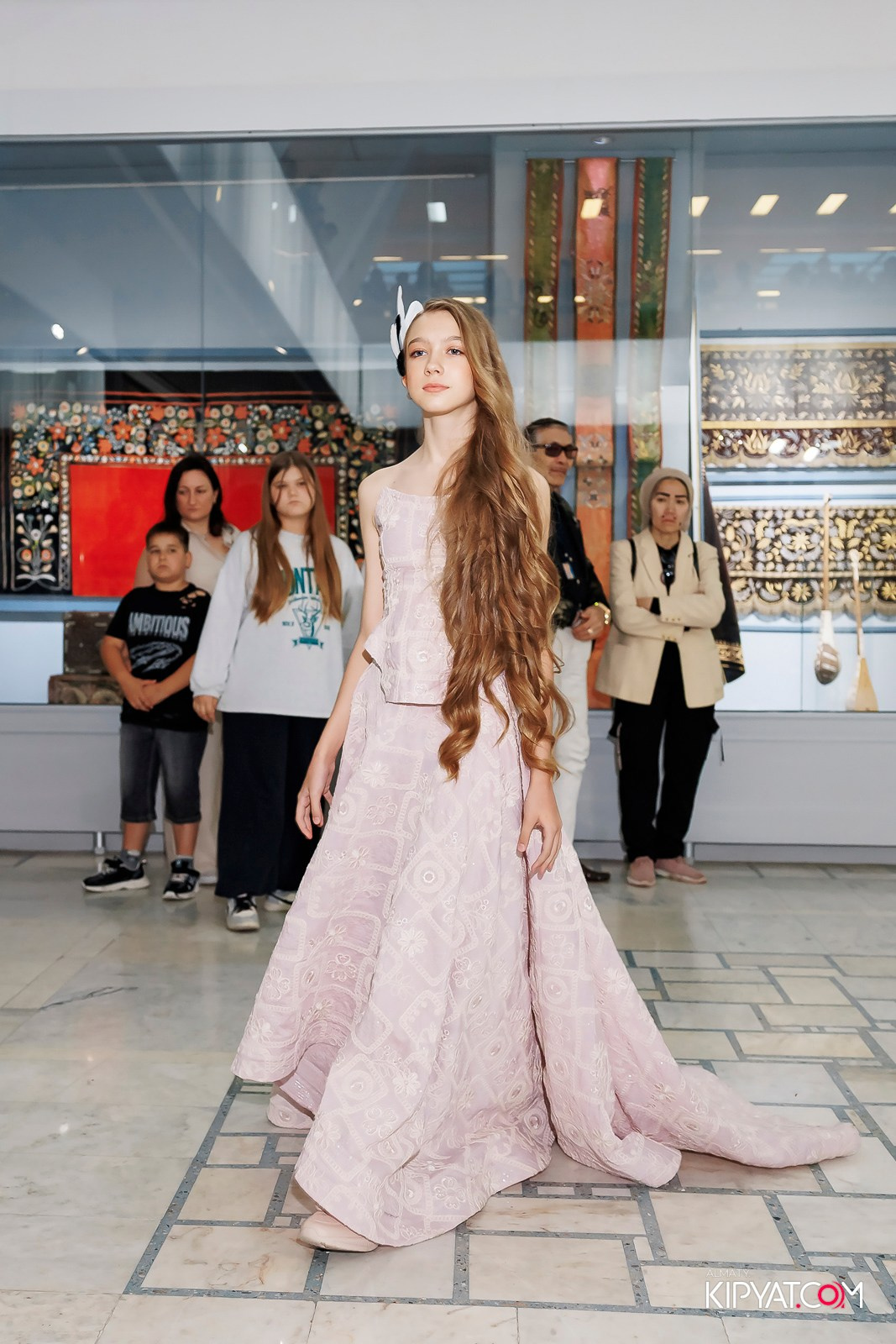 JUNIOR MODELS SHOW. ПЕРФОМАНС НОЧЬ В МУЗЕЕ. КИПЯТКОМ АЛМАТЫ! Фотосъемка мероприятий в Алматы
