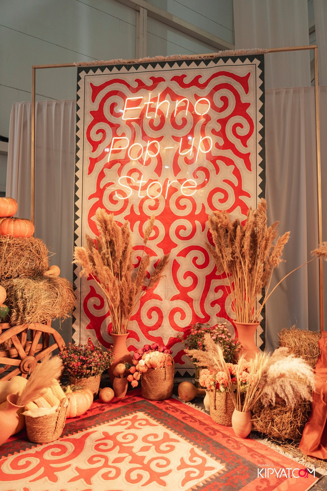 ETHNO POP-UP STORE, SABANTOI B SADU ARENA. КИПЯТКОМ АЛМАТЫ!