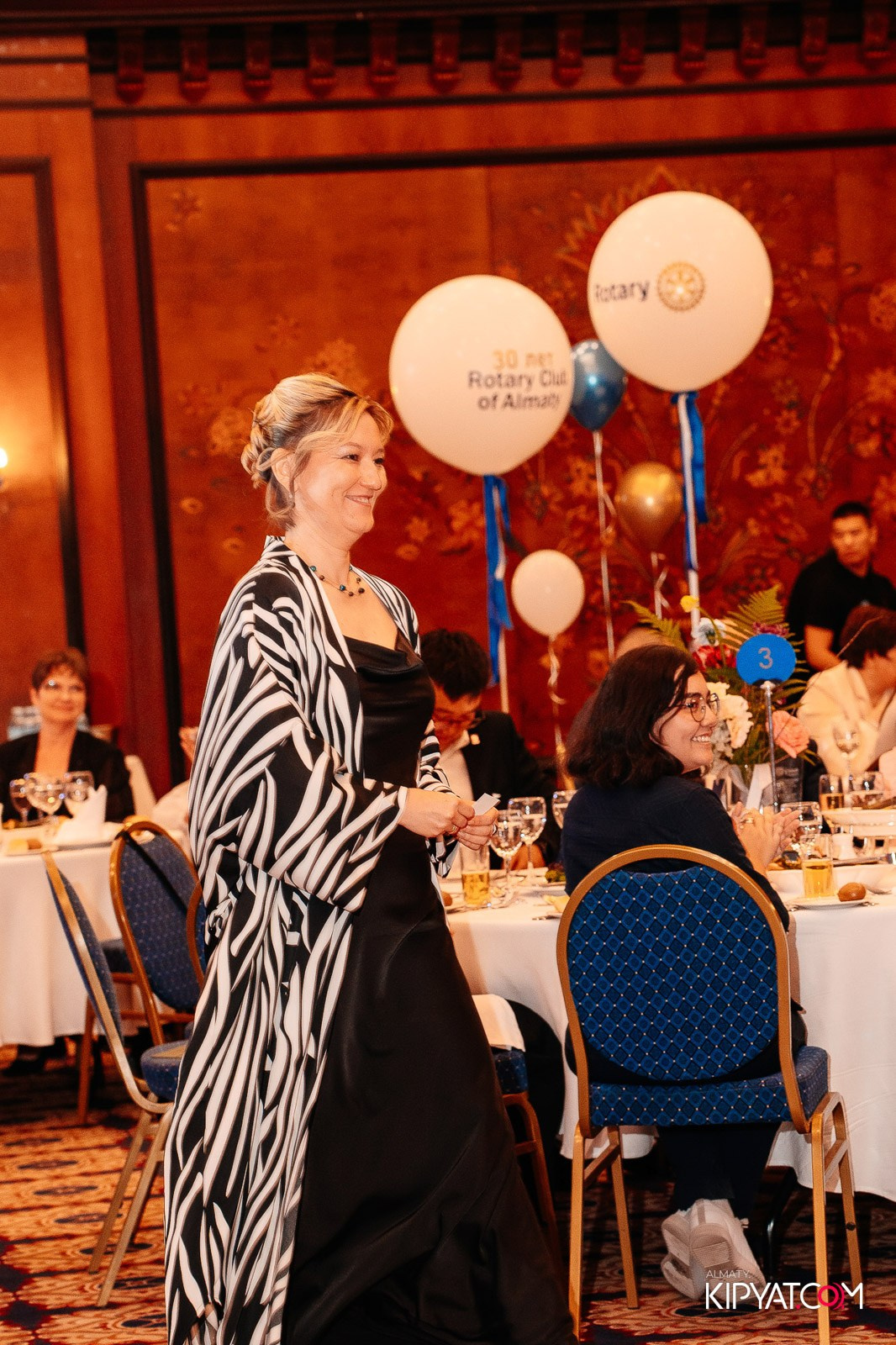 БЛАГОТВОРИТЕЛЬНЫЙ УЖИН В ЧЕСТЬ 30-ЛЕТИЯ ROTARY CLUB OF ALMATY. КИПЯТКОМ АЛМАТЫ!