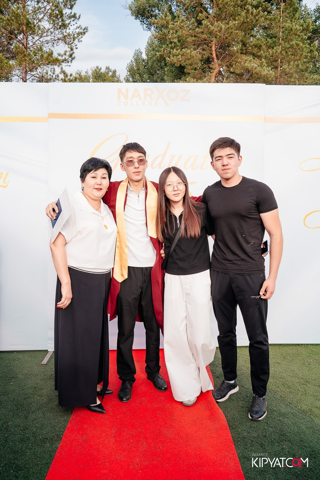 ВРУЧЕНИЕ ДИПЛОМОВ — НАРХОЗ КОЛЛЕДЖ. Part 1. КИПЯТКОМ АЛМАТЫ!