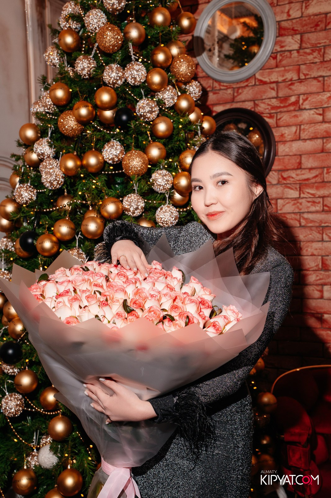 LAUREATE GRAND CAFÉ. КИПЯТКОМ АЛМАТЫ!