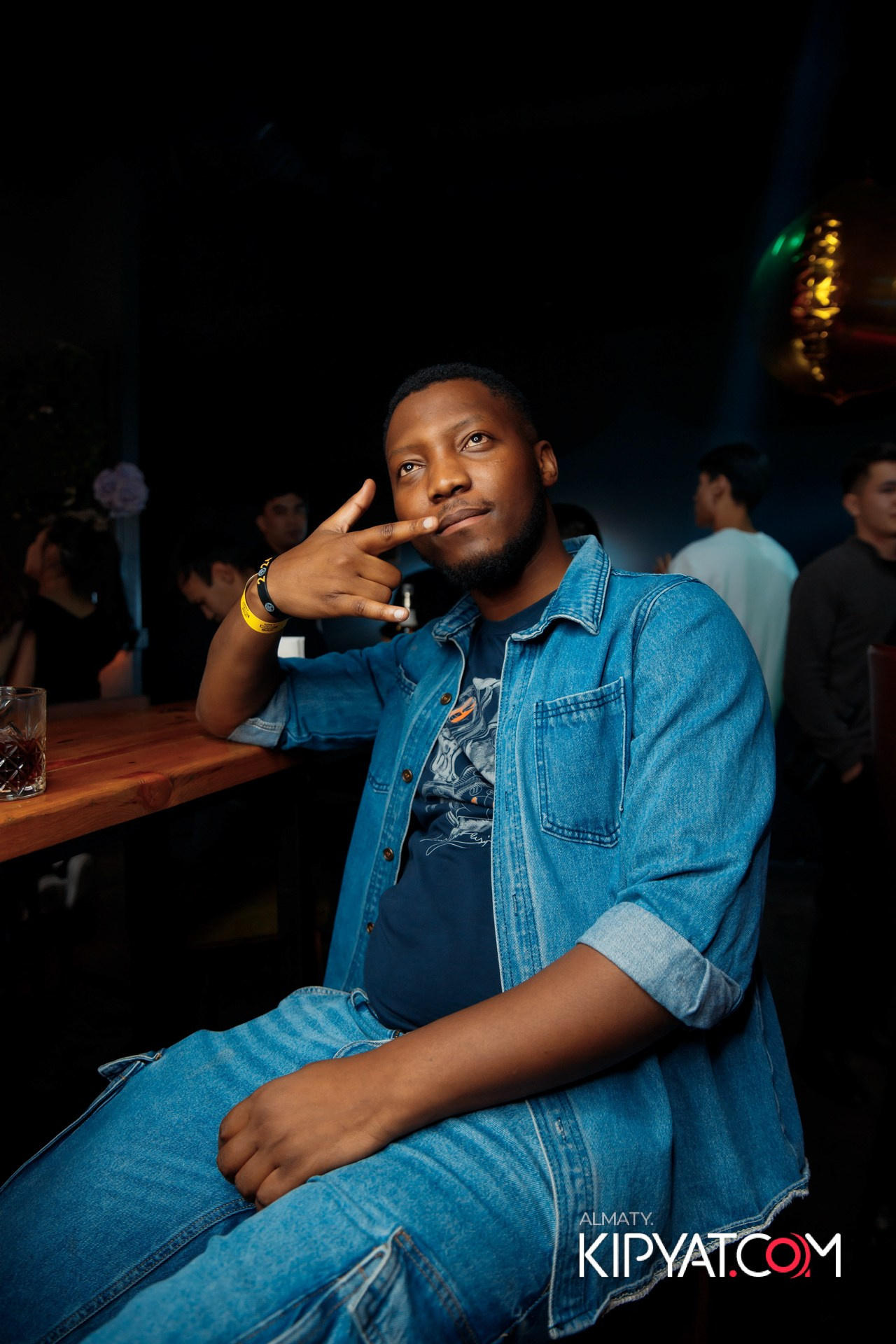 UYAT EMES BAR. КИПЯТКОМ АЛМАТЫ!