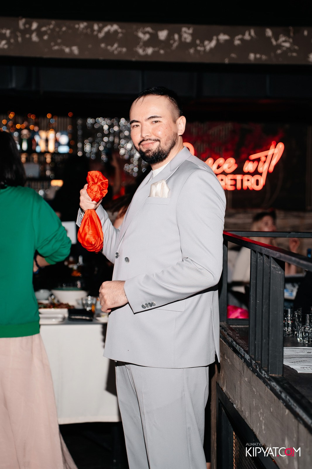 МУЗЫКАЛЬНОЕ ЛОТО В HIT RETRO. КИПЯТКОМ АЛМАТЫ!