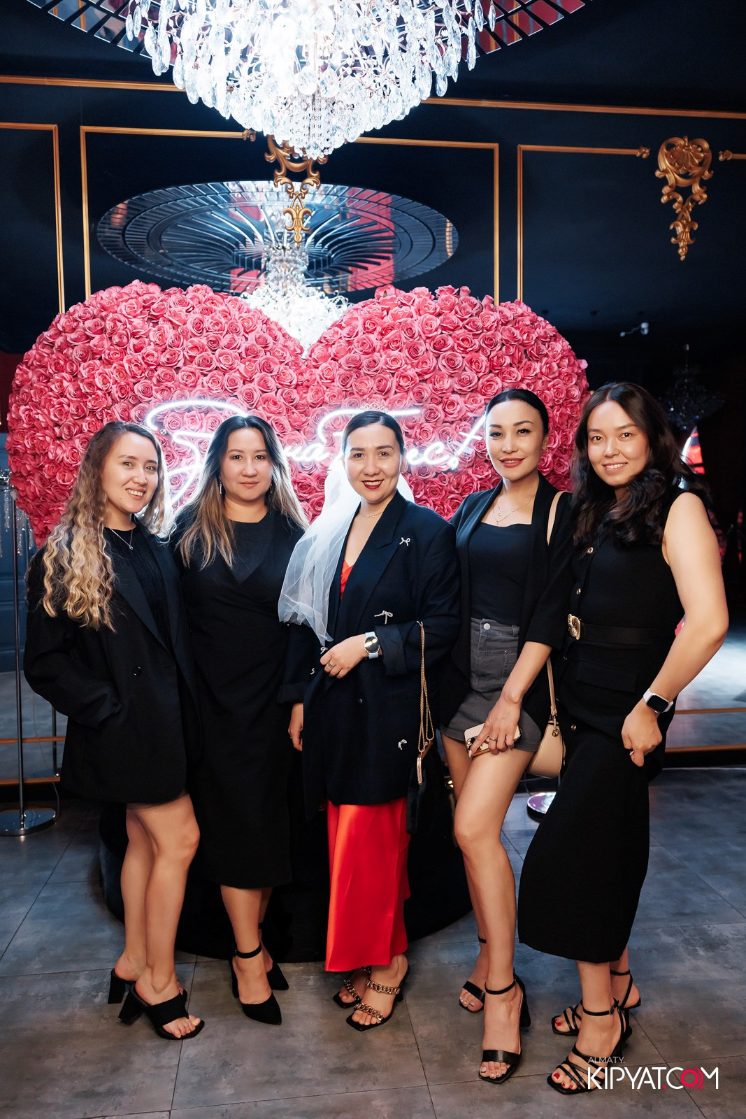 ЗАЯ, НА БИС. КИПЯТКОМ АЛМАТЫ!