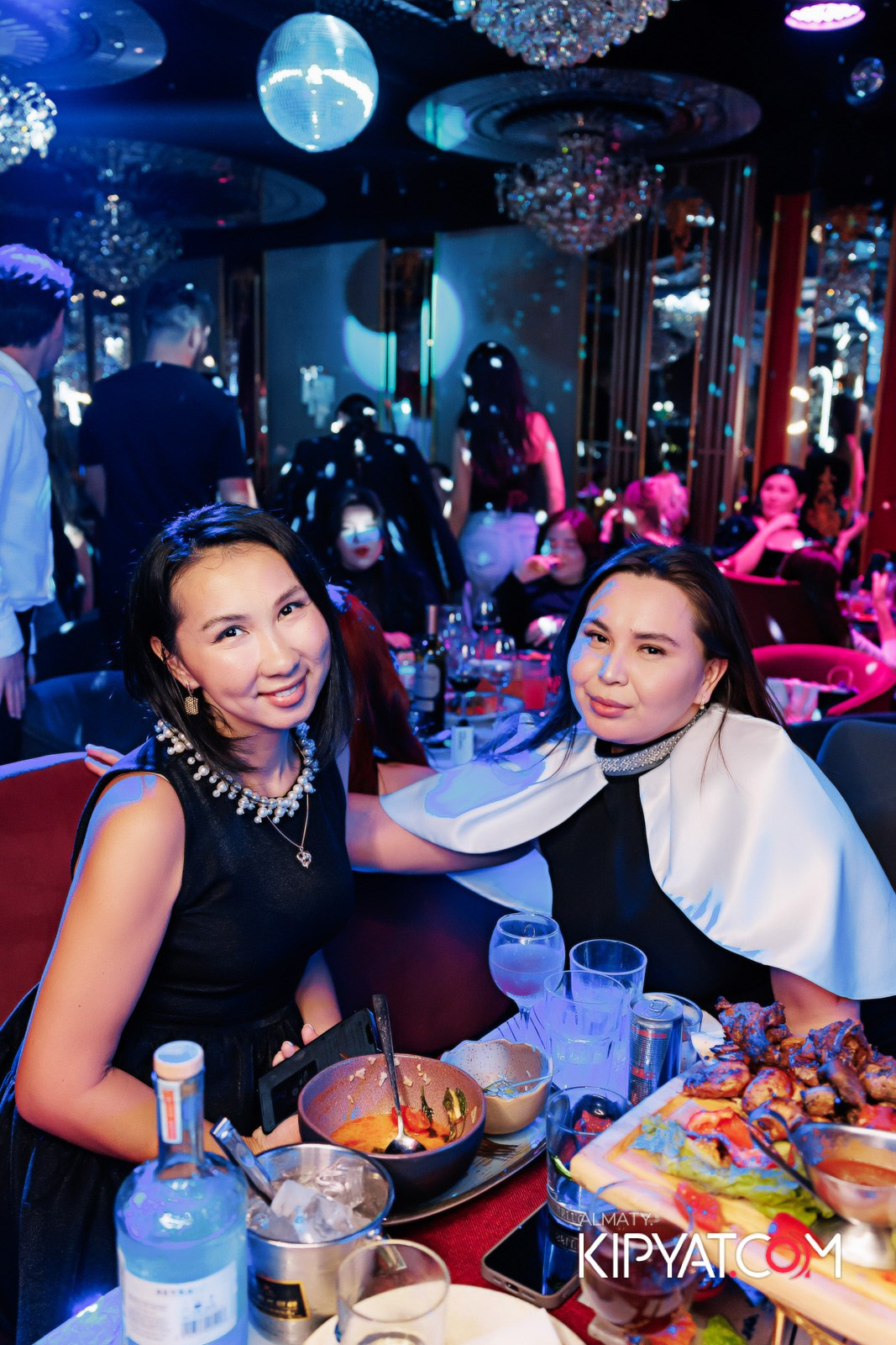 ЗАЯ, НА БИС. КИПЯТКОМ АЛМАТЫ!