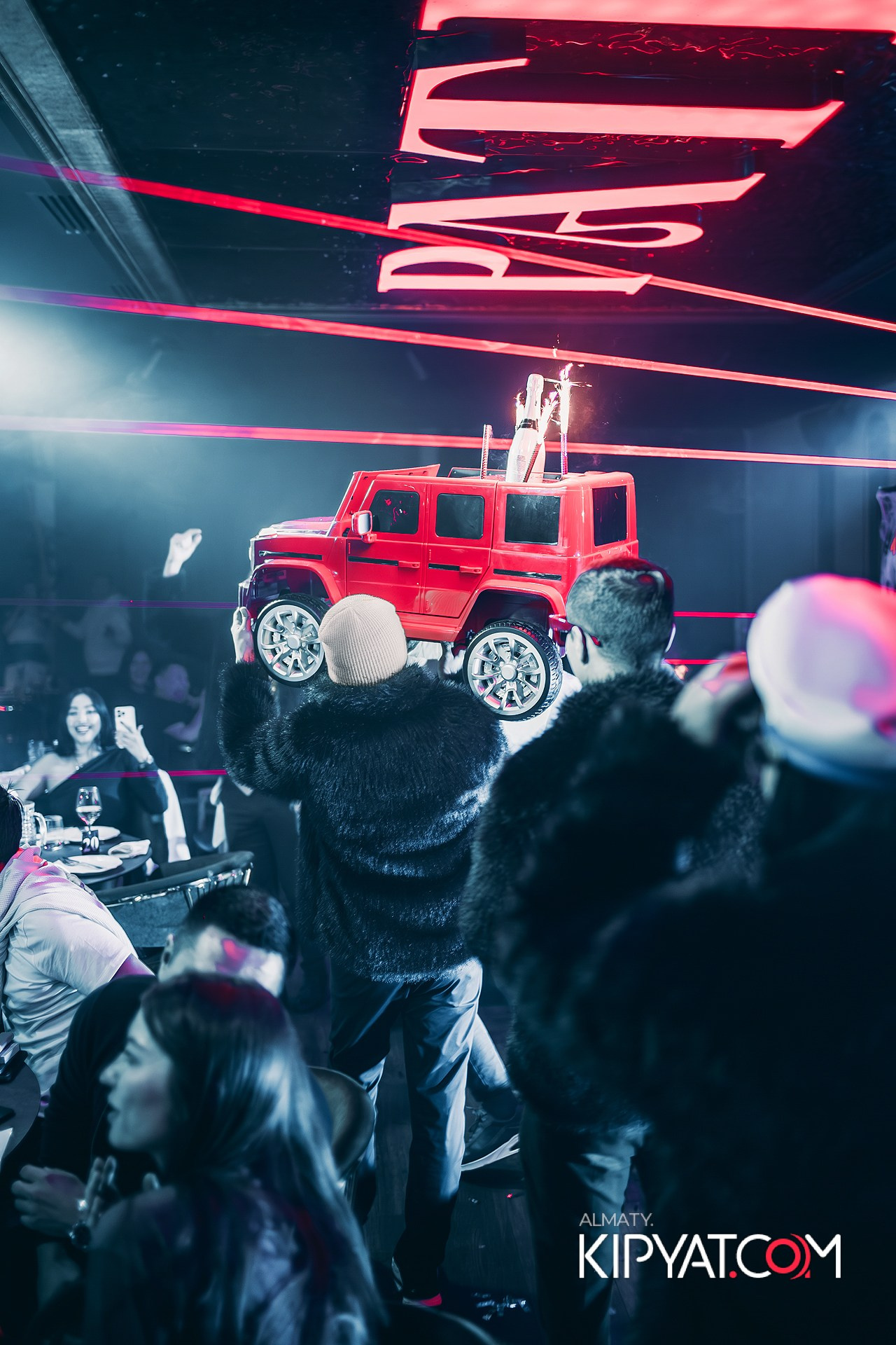 PATRIKI RESTAURANT. КИПЯТКОМ АЛМАТЫ!