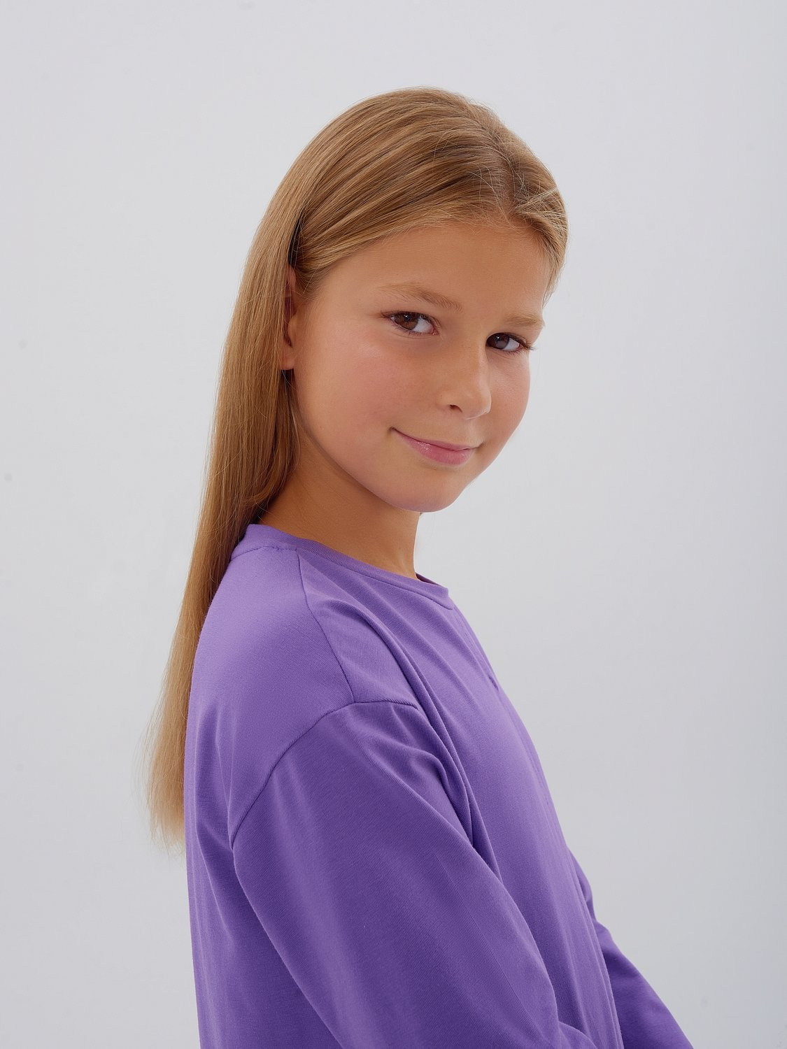 Детская одежда: лонгсливы и футболки. Портретный фотограф в Санкт-Петербурге