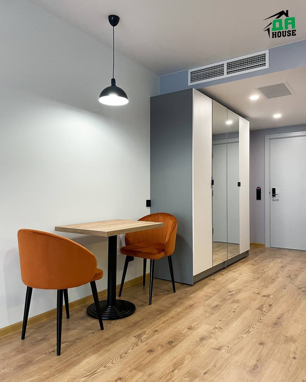 Компания Da House. Репортажный и портретный фотограф в Санктпетербурге. Видиосъемка мероприятий в Санкт-Петербурге