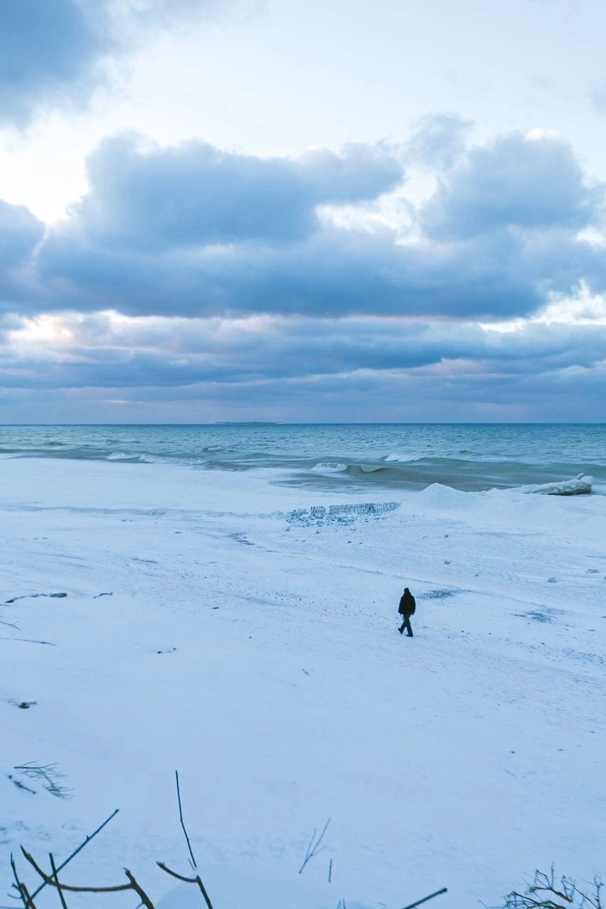 Пейзажи и город
