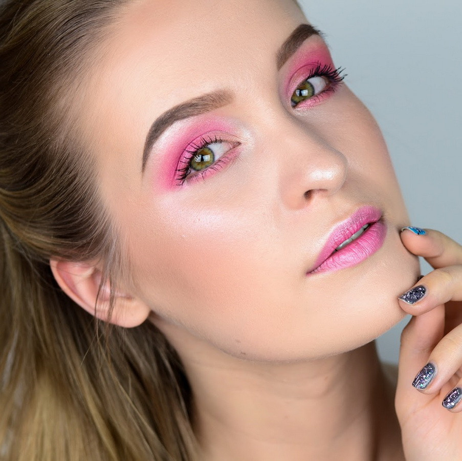 Цветной макияж