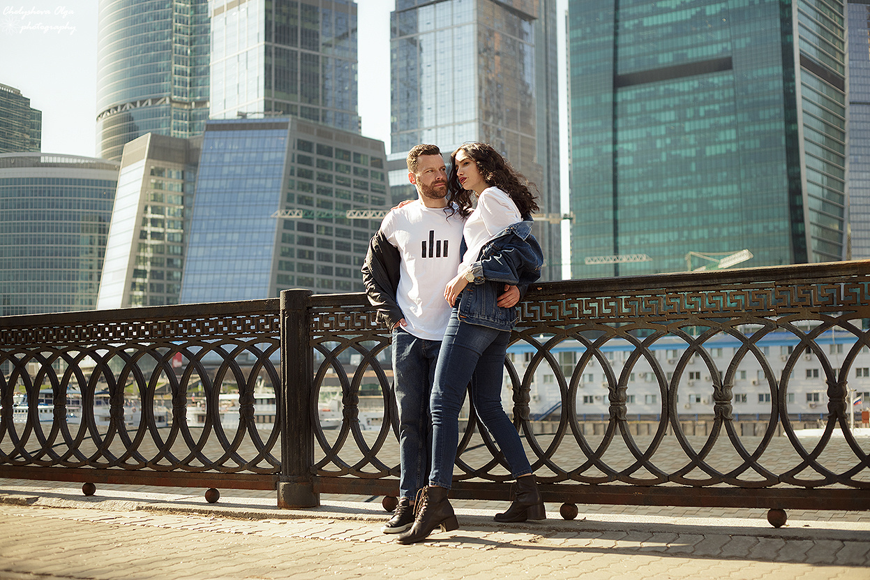 Москва Сити  небоскребы фотосесссия. Будуарный и женский портретный фотограф Москва