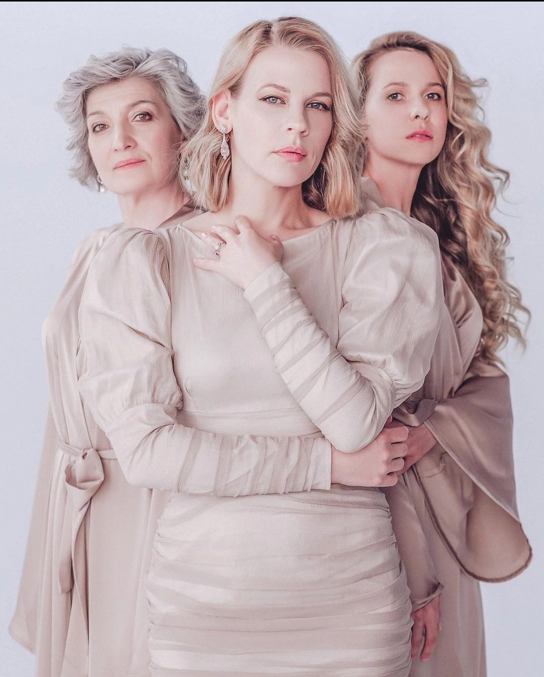 По трое-пятеро