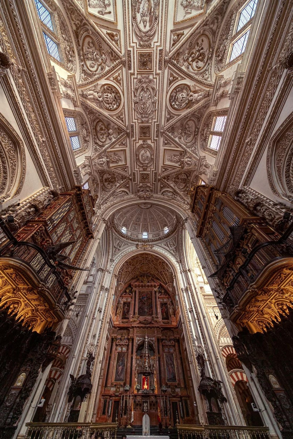 Look Up. Вадим Щербаков | архитектурный фотограф