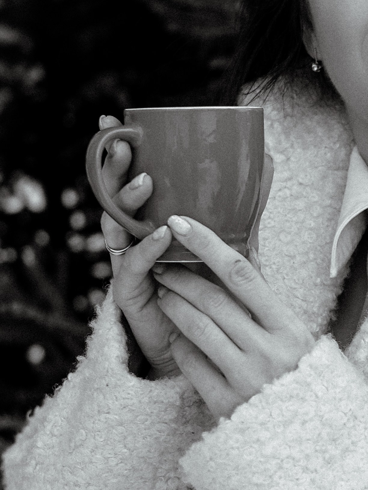 Вера в красном. Мания, портретный фотограф в городе Оренбург
