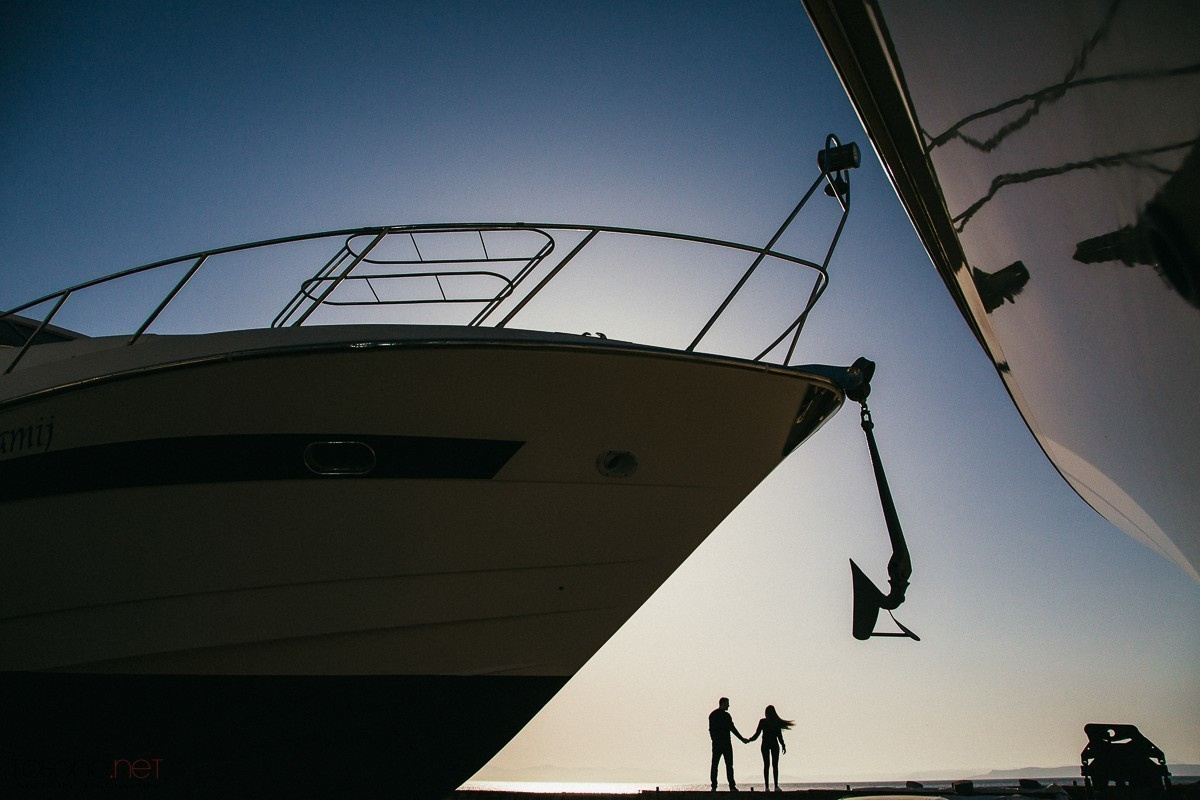 В ОБЪЯТИЯХ СОЛНЦА)