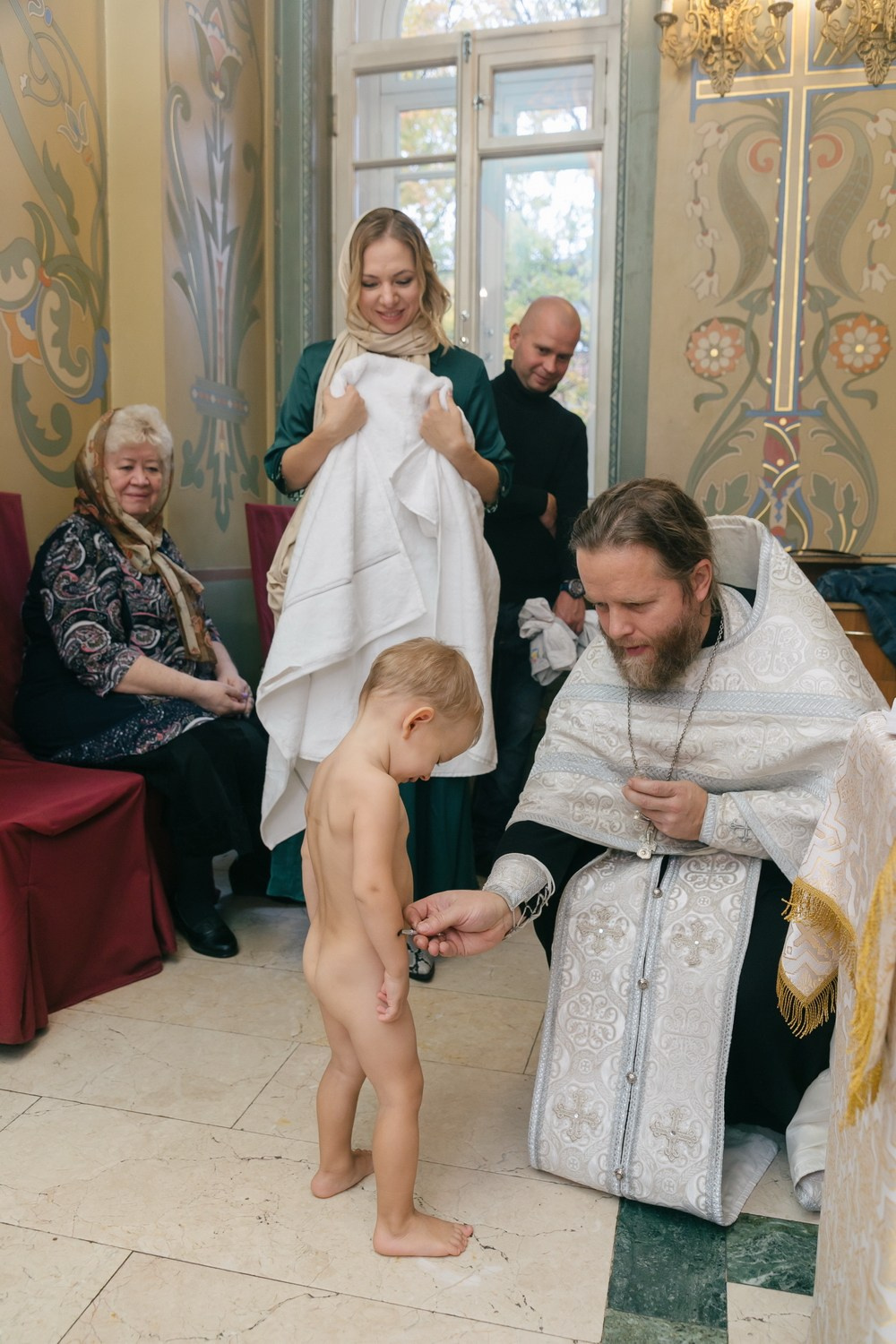 крещение ребенка спб, как и где покрестить ребенка в спб, крещение в церкви цена, как записаться на крестины ребенка, лучшие храмы для крещения спб, церкви для крещения в санкт петербурге