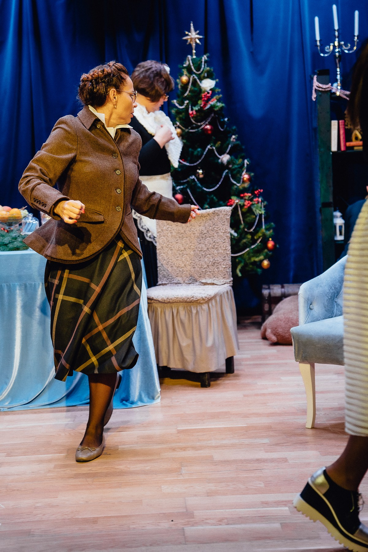 Театр Дом 8 Любящих женщин. Главная