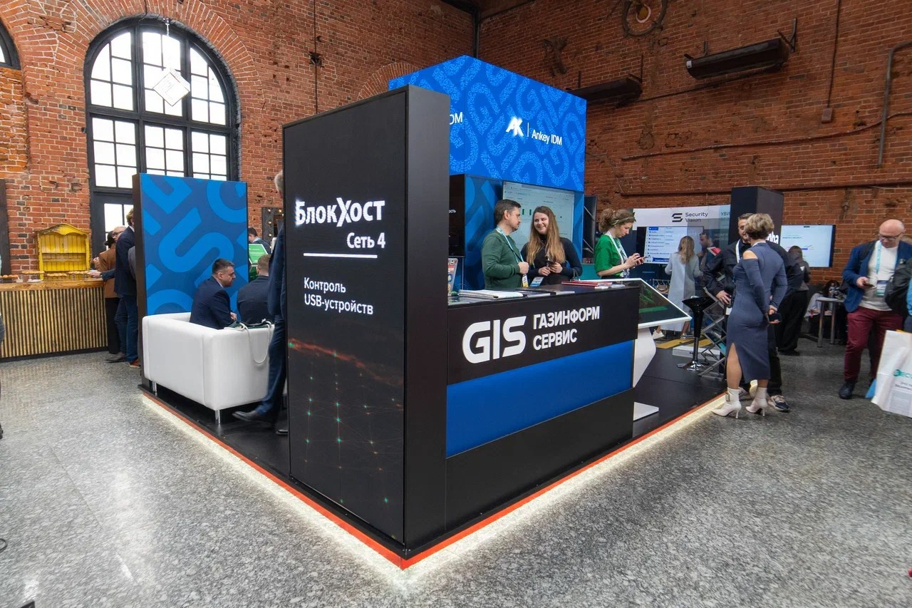 Выставочные стенды. Профессиональный портретный фотограф в Москве Владимир Глаголев