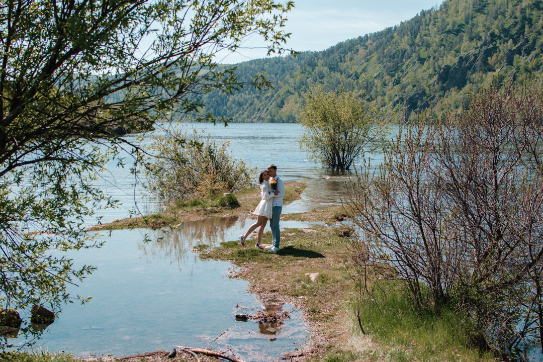 Прогулочная фотосессия Лиза и Даниил. Фотограф в Красноярске / Дивногорске. Файзулина Анастасия