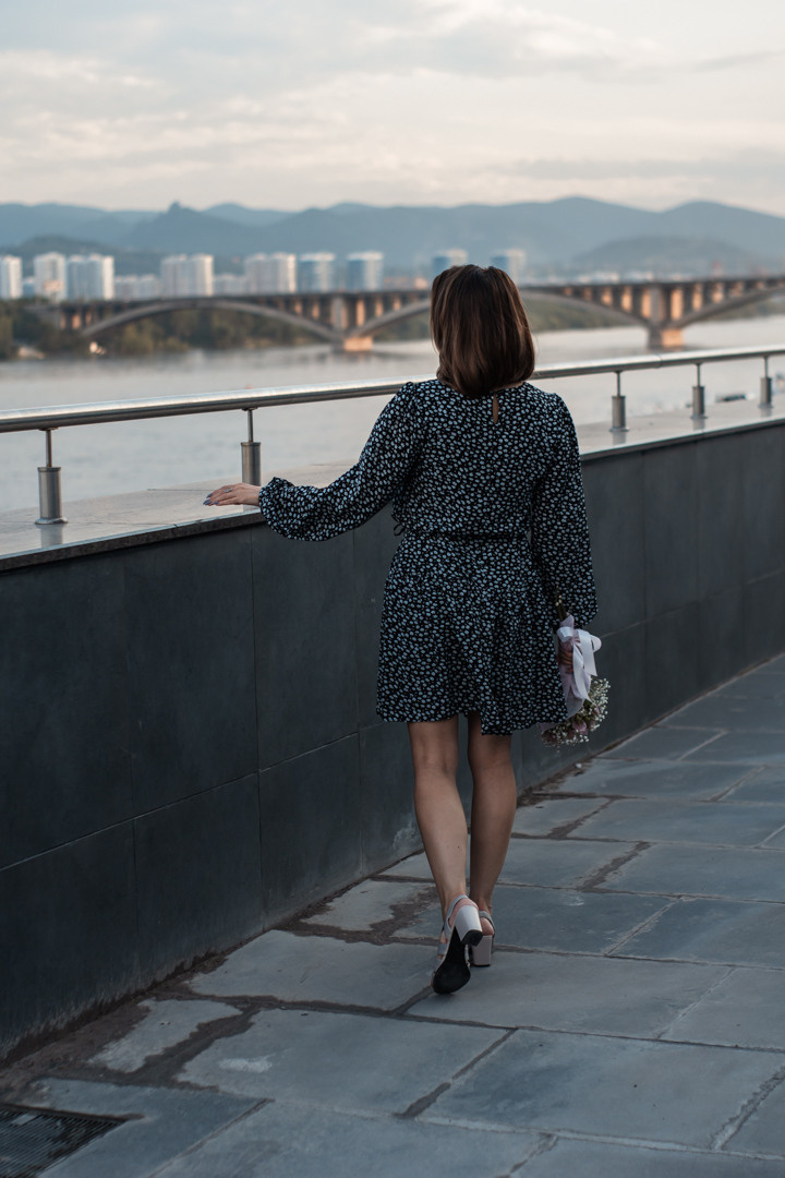 Прогулка по набережной. Елена. Фотограф в Красноярске / Дивногорске. Файзулина Анастасия