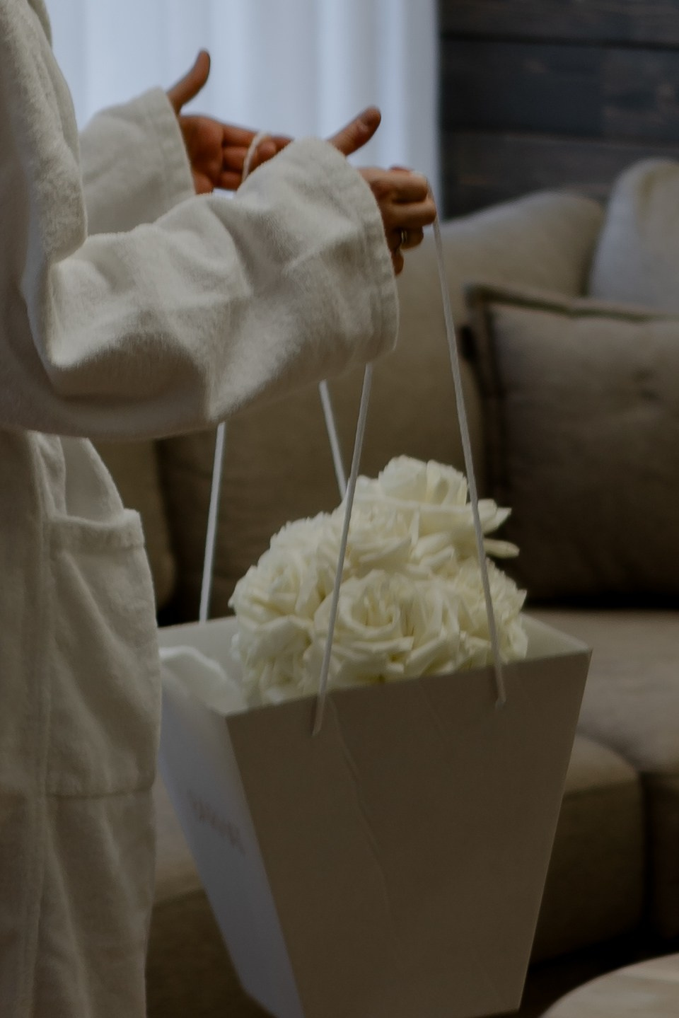 СВАДЕБНАЯ СЬЕМКА СБОРОВ В ОТЕЛЕ И ВЫЕЗД НА ЦЕРЕМОНИЮ (СНЯТО В СИБИРЕ В НИЖНЕВАРТОВСКЕ). Профессиональный фотограф, Санкт-Петербург — Виктория Богомолова