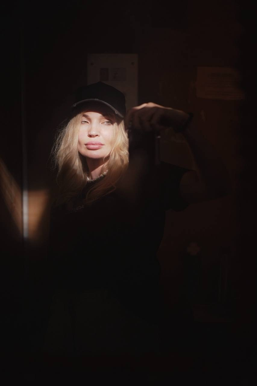 Полный метр «ЛИФТ В ПРОШЛОЕ». Фотограф, оператор и рилсмейкер в Москве — Ася Палагута