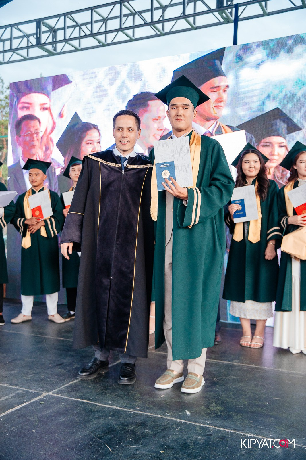 ВРУЧЕНИЕ ДИПЛОМОВ — НАРХОЗ КОЛЛЕДЖ. Part 4. КИПЯТКОМ АЛМАТЫ!