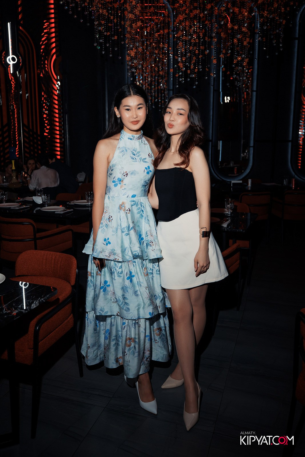 FRIENDS BAR & TERRACE. КИПЯТКОМ АЛМАТЫ!