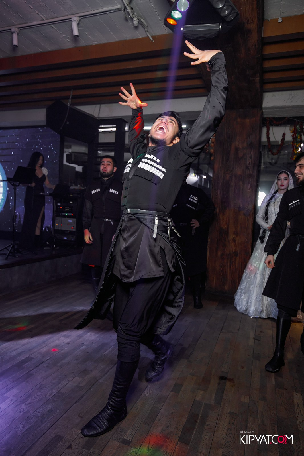 ВАХТАНГУРИ. КИПЯТКОМ АЛМАТЫ!