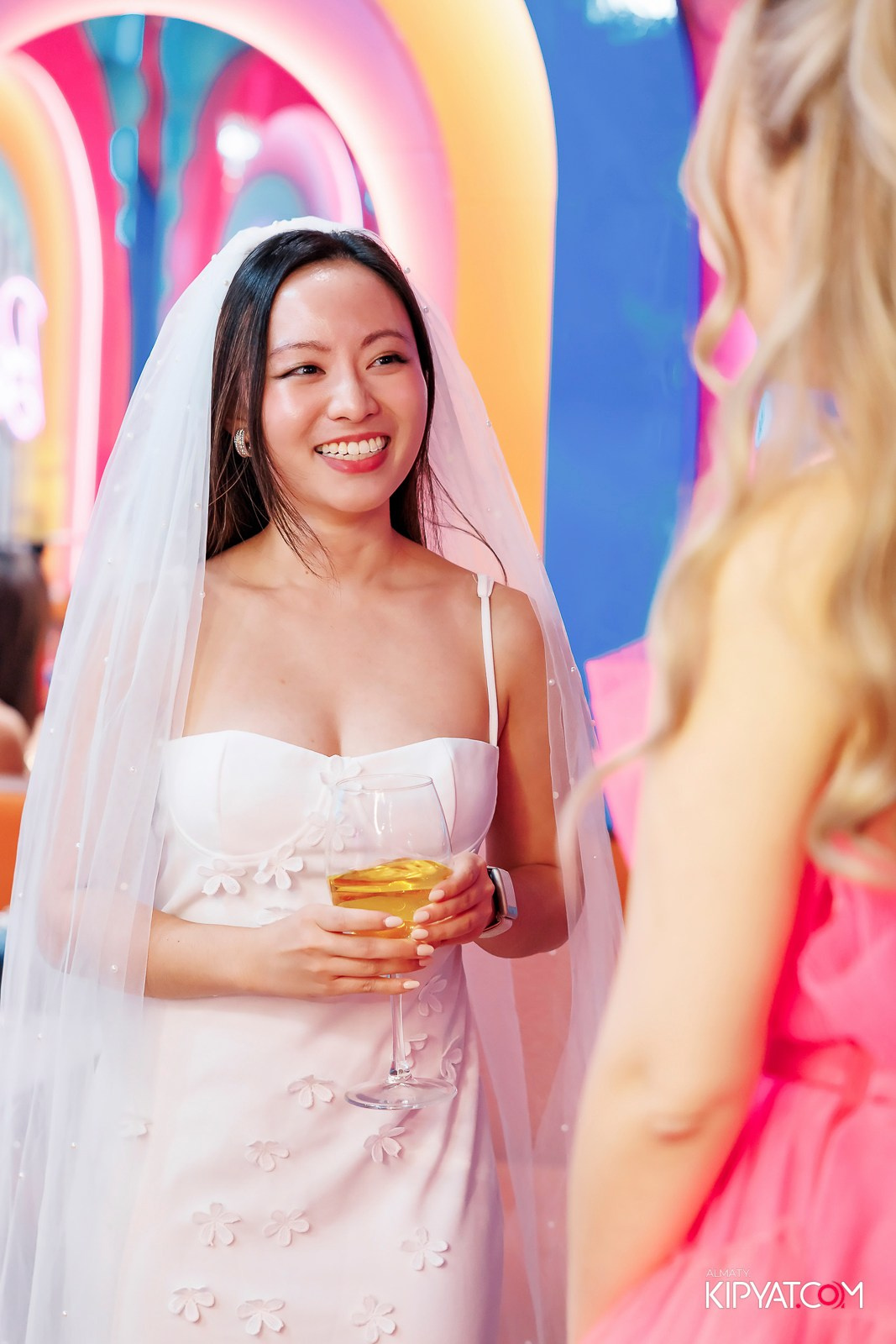 ЗАЯ, НА БИС. КИПЯТКОМ АЛМАТЫ!