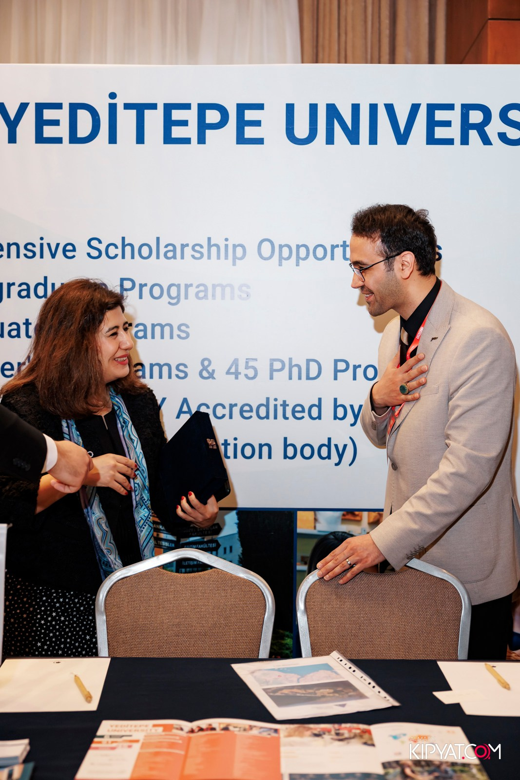 ВЫСТАВКА ТУРЕЦКИХ УНИВЕРСИТЕТОВ. КИПЯТКОМ АЛМАТЫ! Фотосъемка мероприятий в Алматы