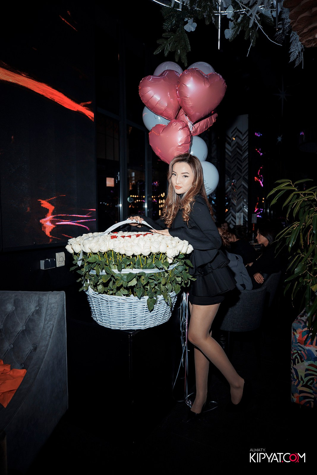 FRIENDS BAR & TERRACE. КИПЯТКОМ АЛМАТЫ! Фотосъемка мероприятий в Алматы