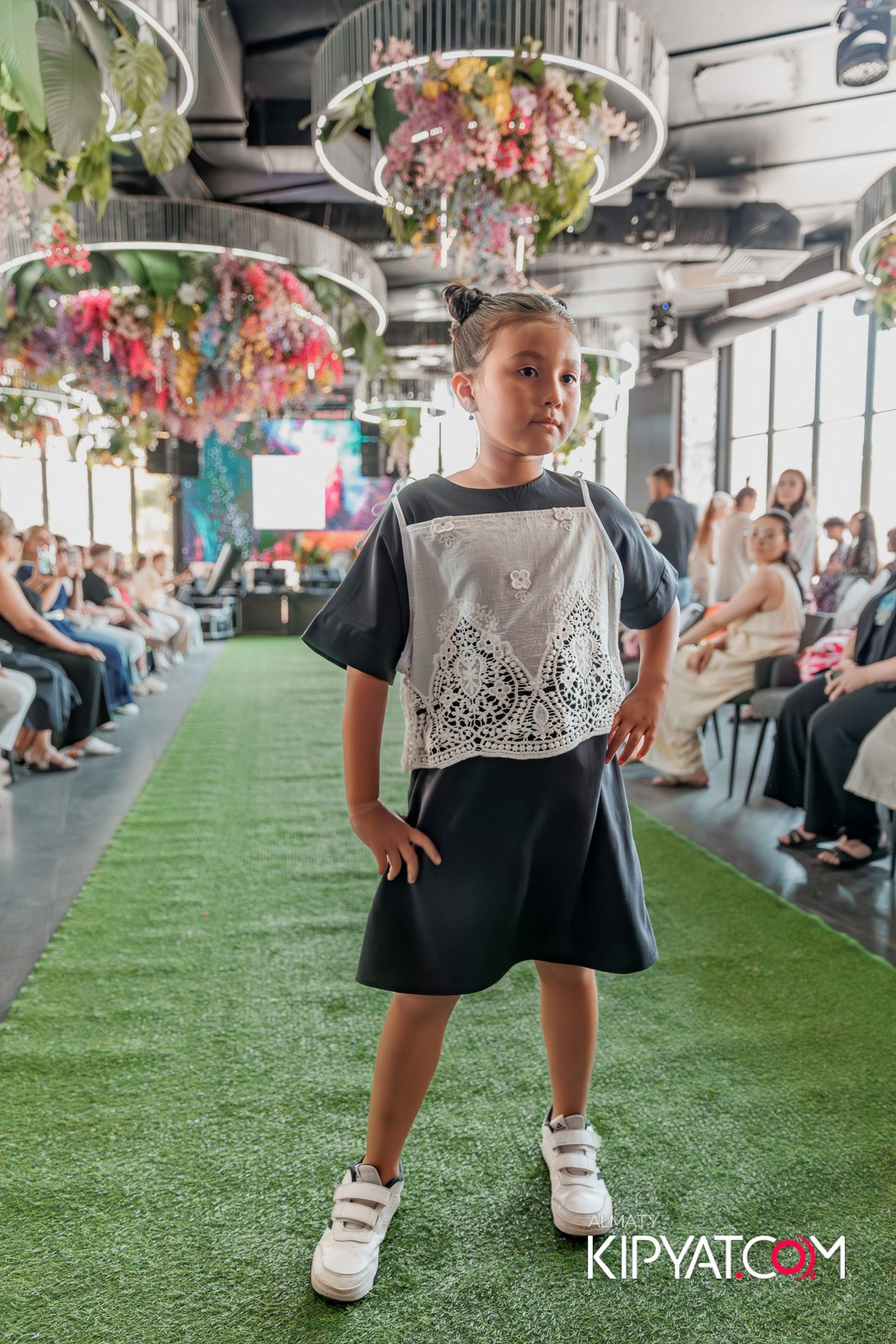 PROM KIDS FASHION SHOW. КИПЯТКОМ АЛМАТЫ!