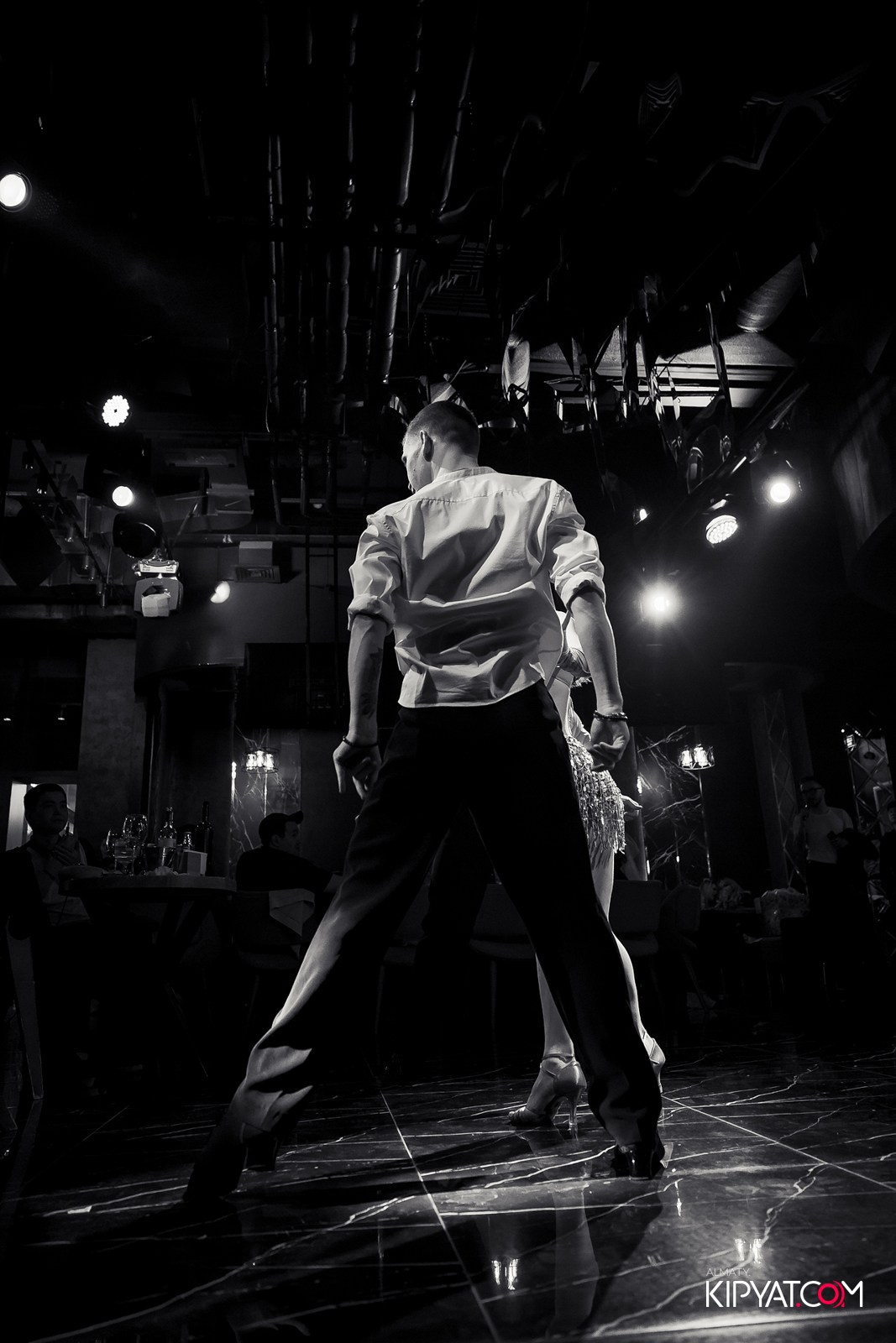 MOOD KARAOKE & TERRACE. КИПЯТКОМ АЛМАТЫ!