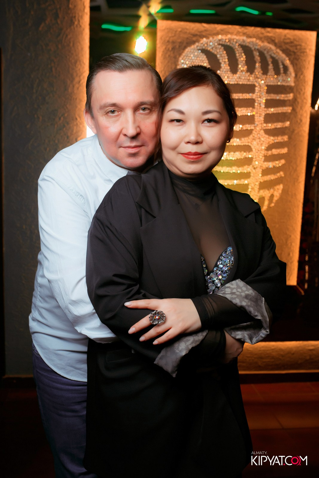 КАРАОКЕ МИКРОФОН. КИПЯТКОМ АЛМАТЫ!