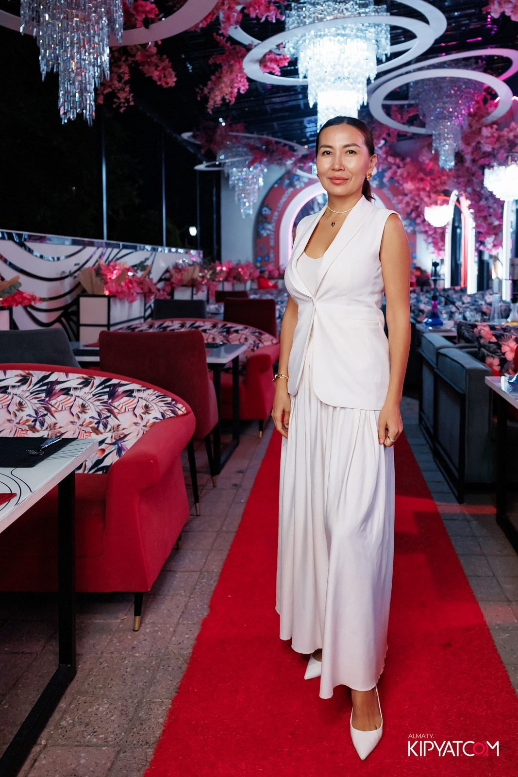 ЗАЯ, НА БИС. КИПЯТКОМ АЛМАТЫ!