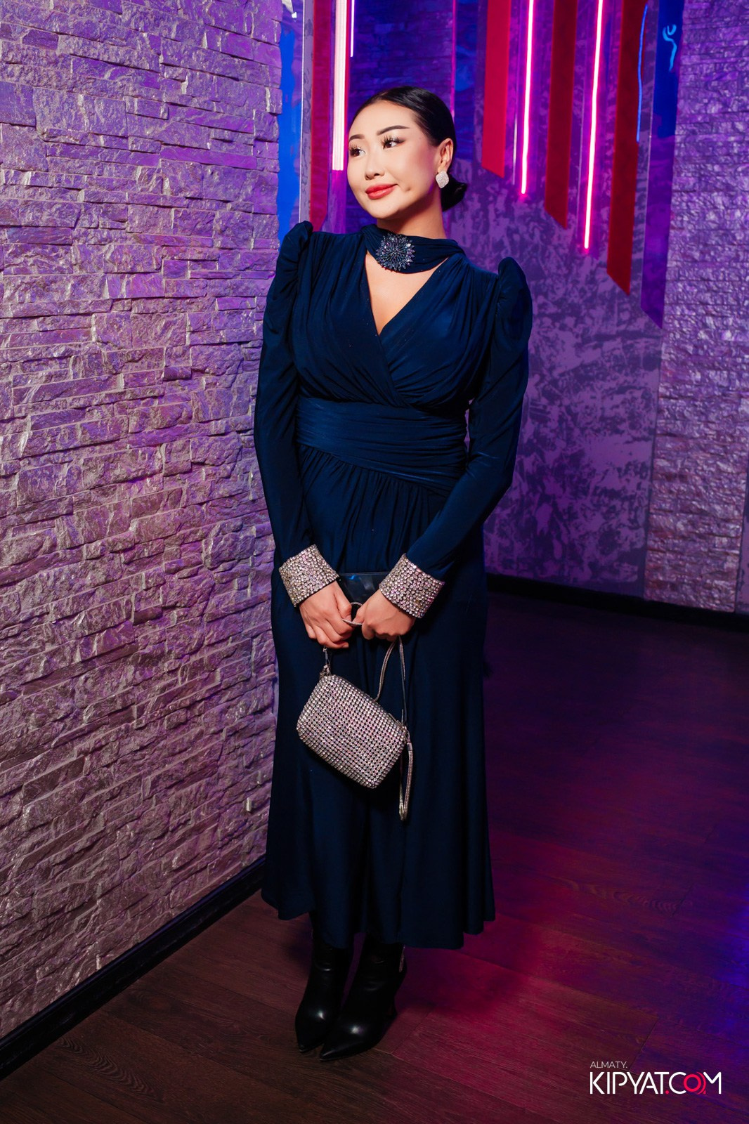 УХО И МЕДВЕДЬ НА ГАГАРИНА. КИПЯТКОМ АЛМАТЫ!