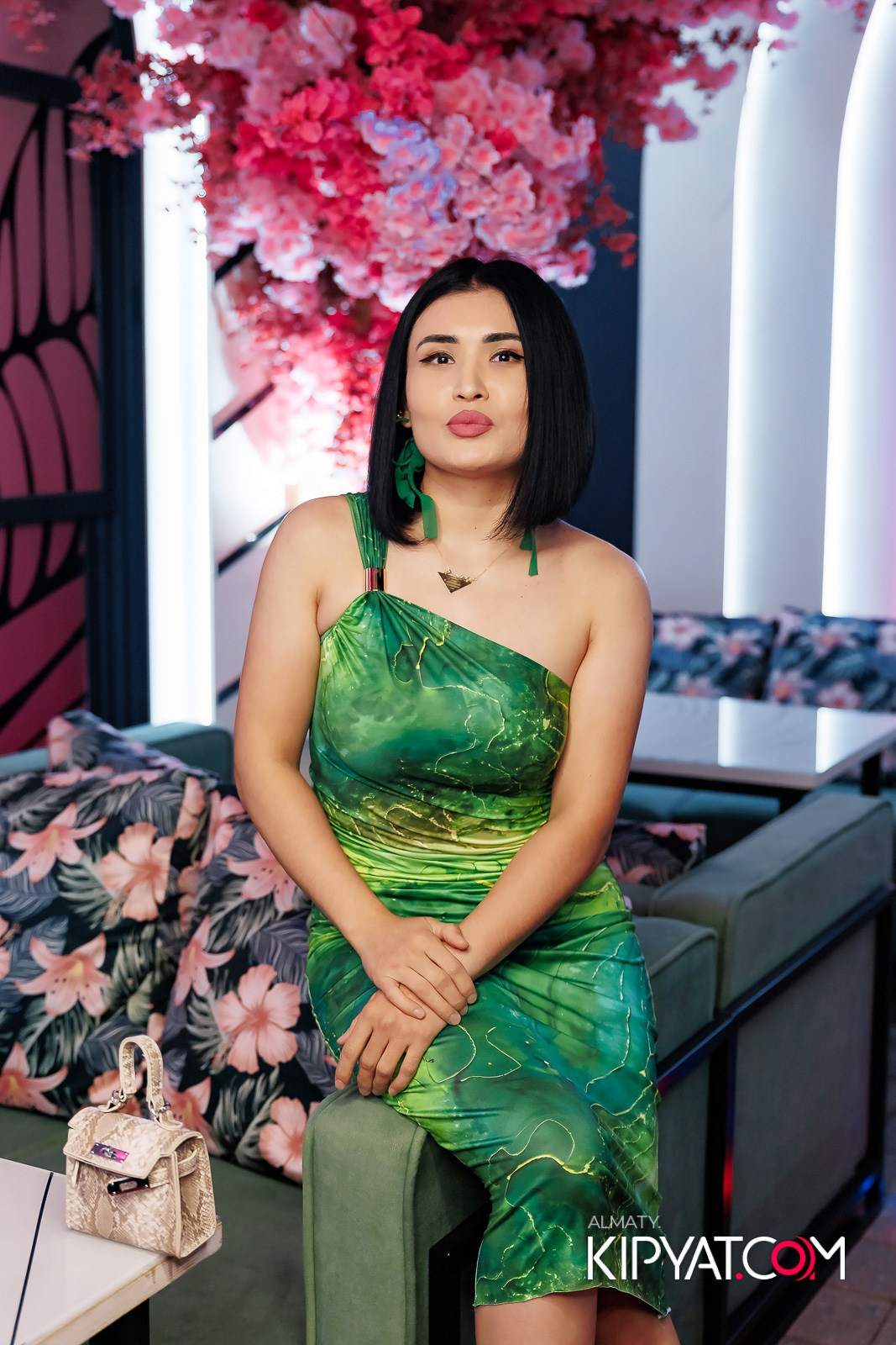 ЗАЯ, НА БИС. КИПЯТКОМ АЛМАТЫ!