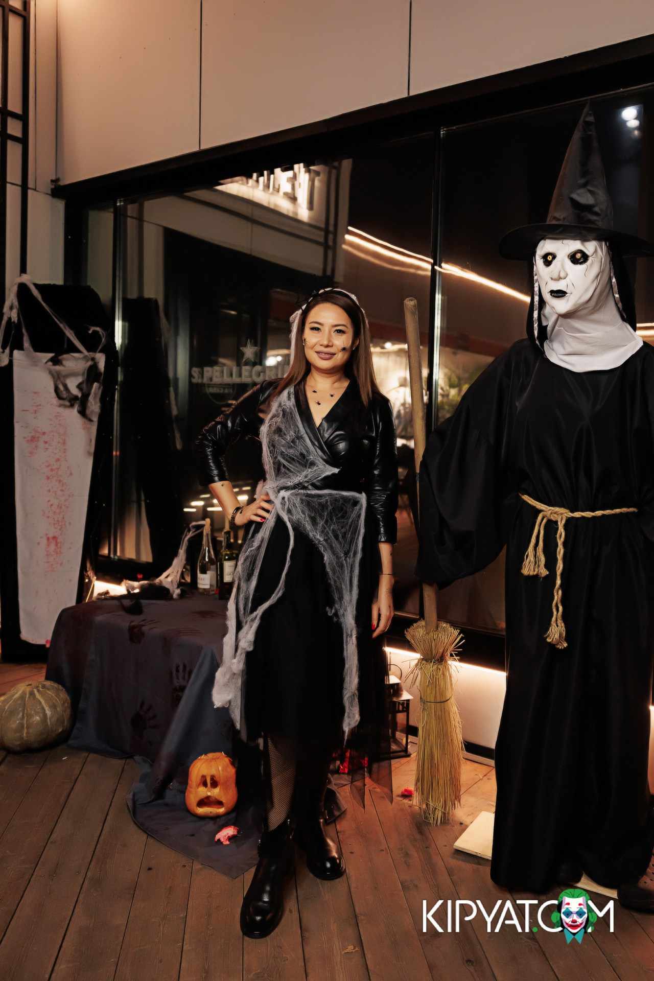 ХЕЛЛОУИН В ТЕПЛИЦЕ. КИПЯТКОМ АЛМАТЫ!