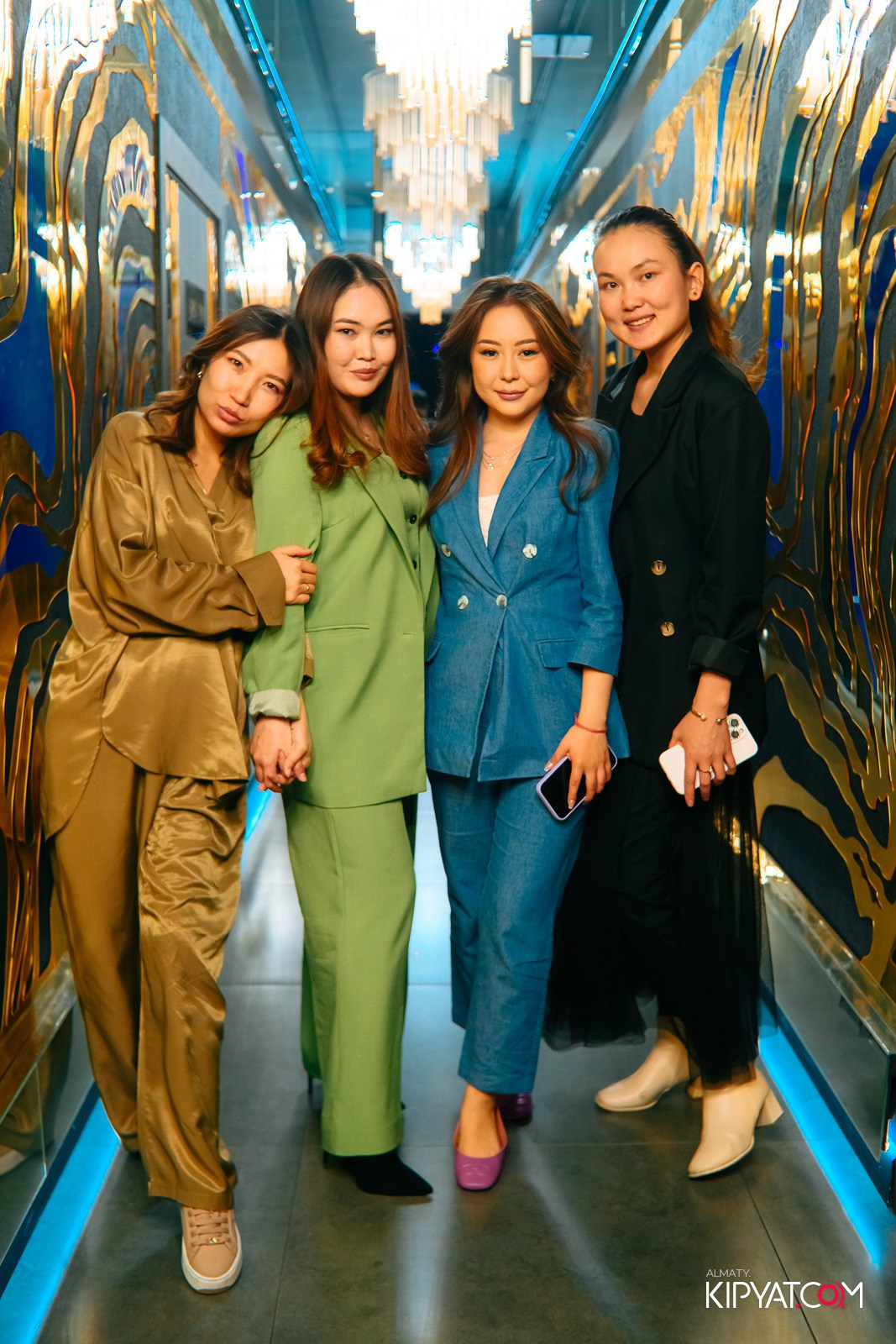 MOOD KARAOKE & TERRACE. КИПЯТКОМ АЛМАТЫ!