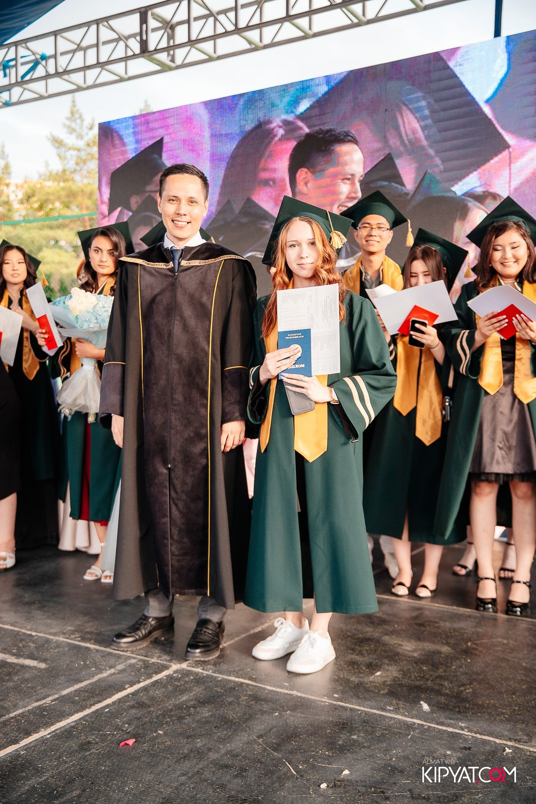 ВРУЧЕНИЕ ДИПЛОМОВ — НАРХОЗ КОЛЛЕДЖ. Part 3. КИПЯТКОМ АЛМАТЫ!