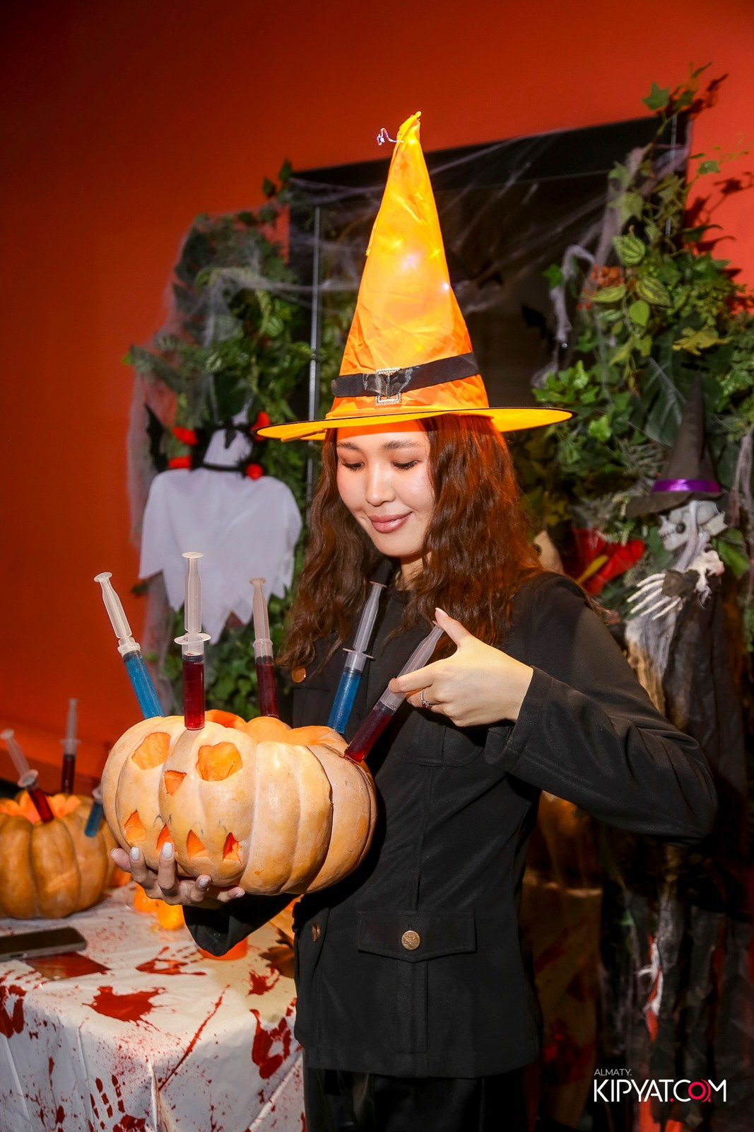 LIFE GRILL CAFE. КИПЯТКОМ АЛМАТЫ!