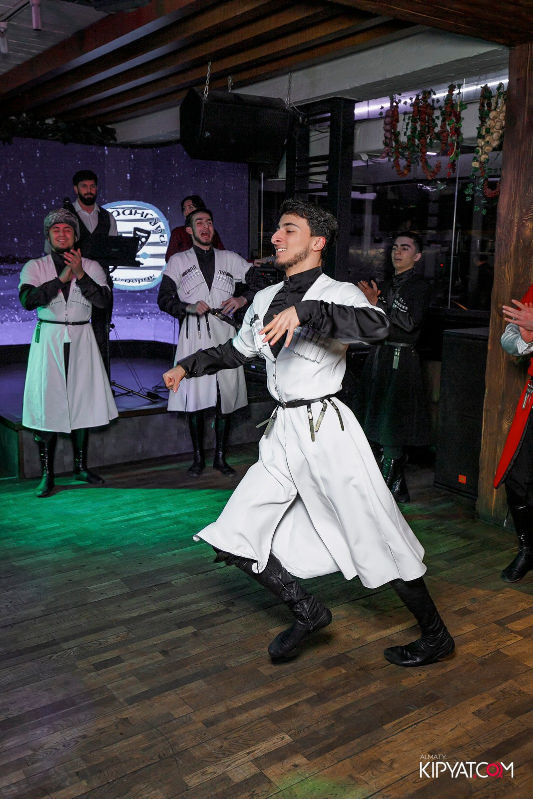 ВАХТАНГУРИ. КИПЯТКОМ АЛМАТЫ! Фотосъемка мероприятий в Алматы