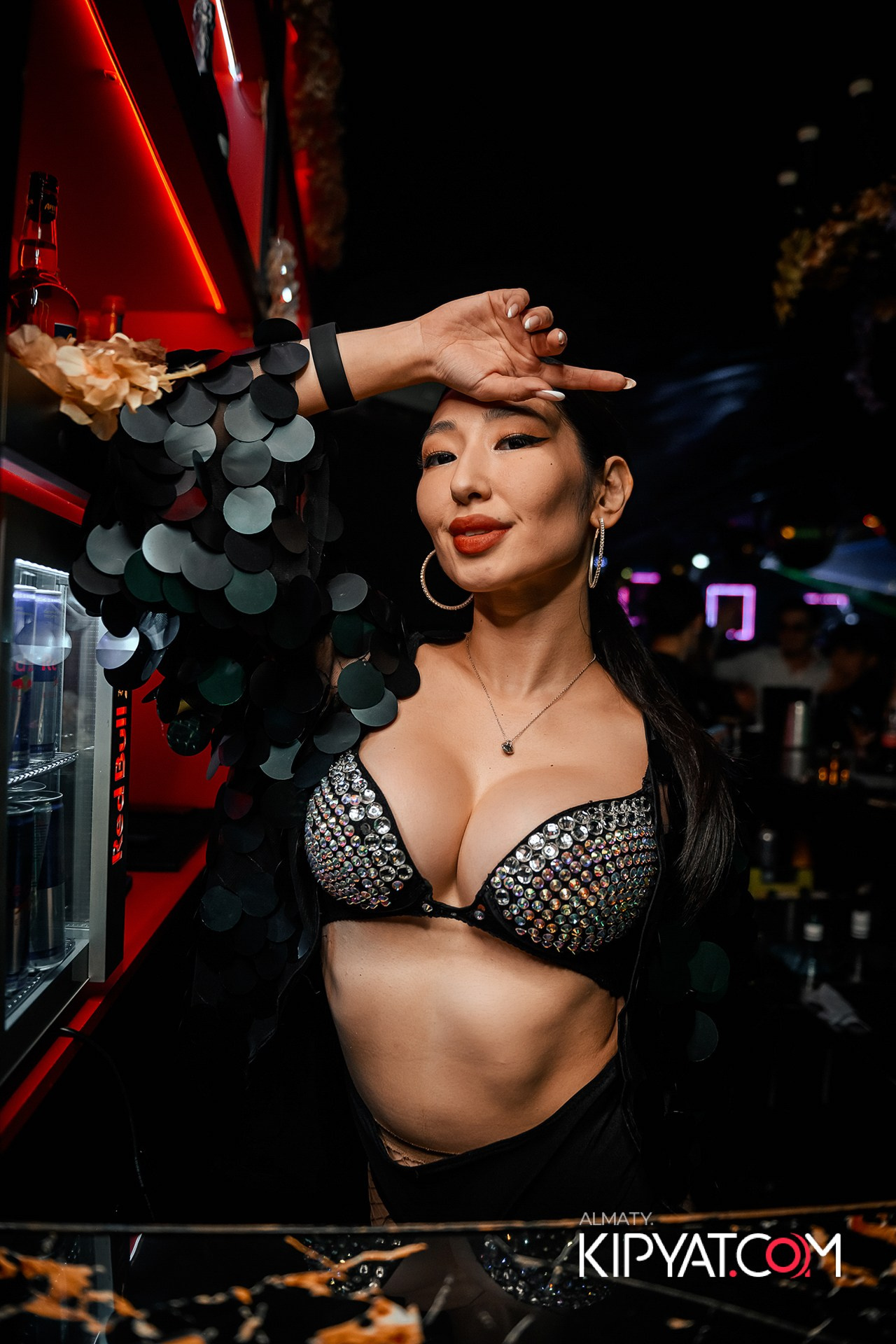 UYAT EMES BAR. КИПЯТКОМ АЛМАТЫ!