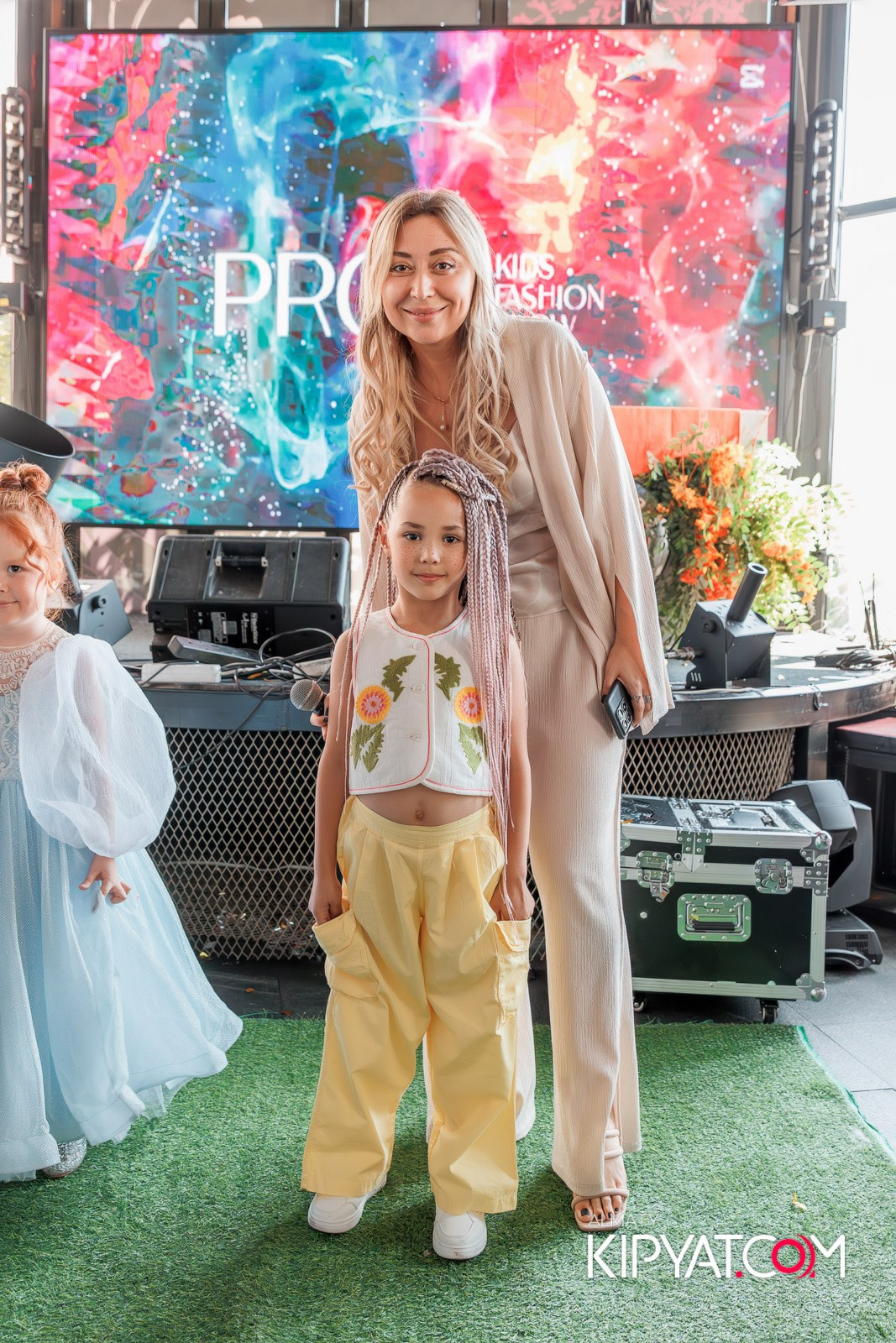 PROM KIDS FASHION SHOW. КИПЯТКОМ АЛМАТЫ!