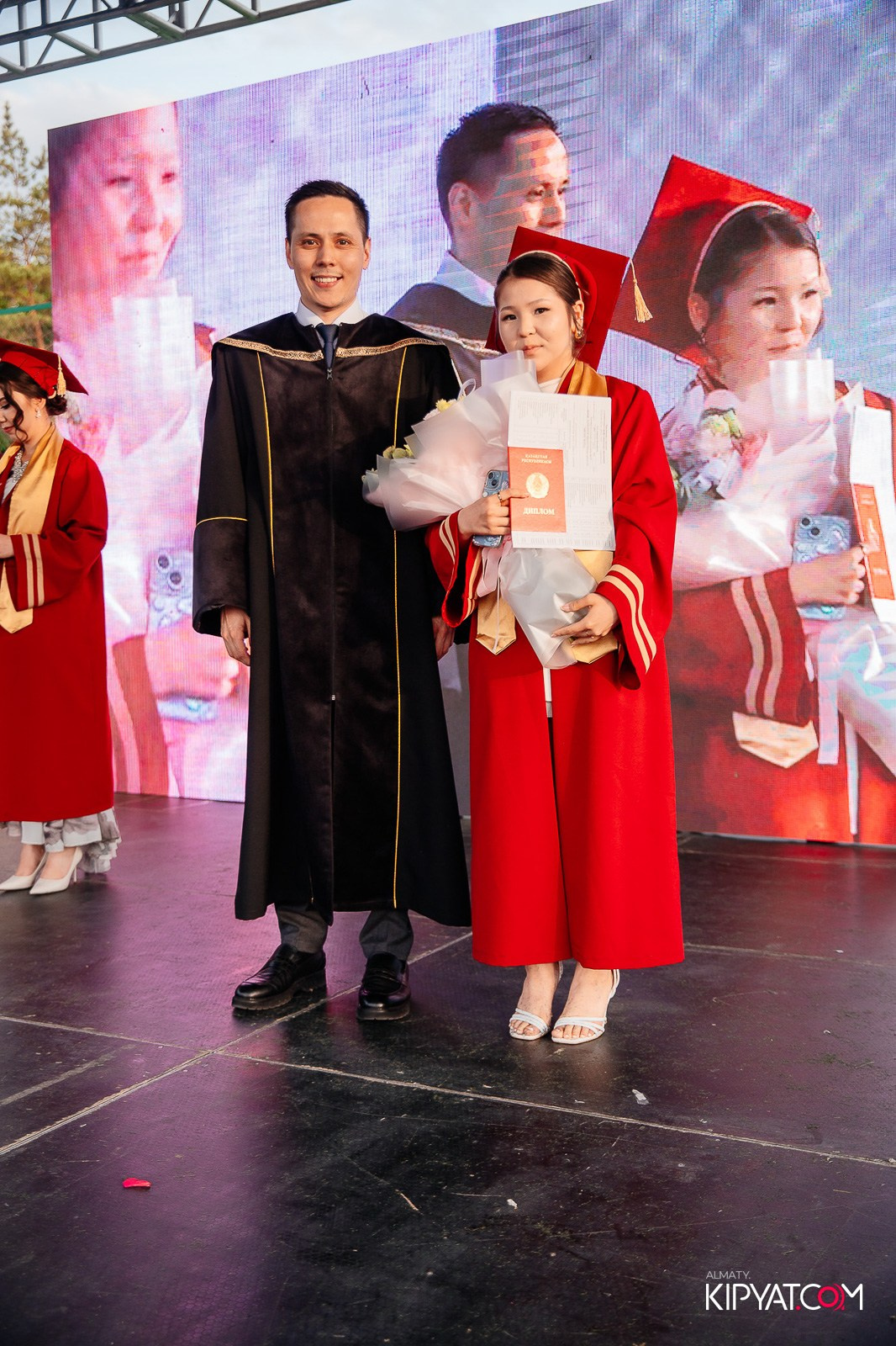 ВРУЧЕНИЕ ДИПЛОМОВ — НАРХОЗ КОЛЛЕДЖ. Part 4. КИПЯТКОМ АЛМАТЫ!