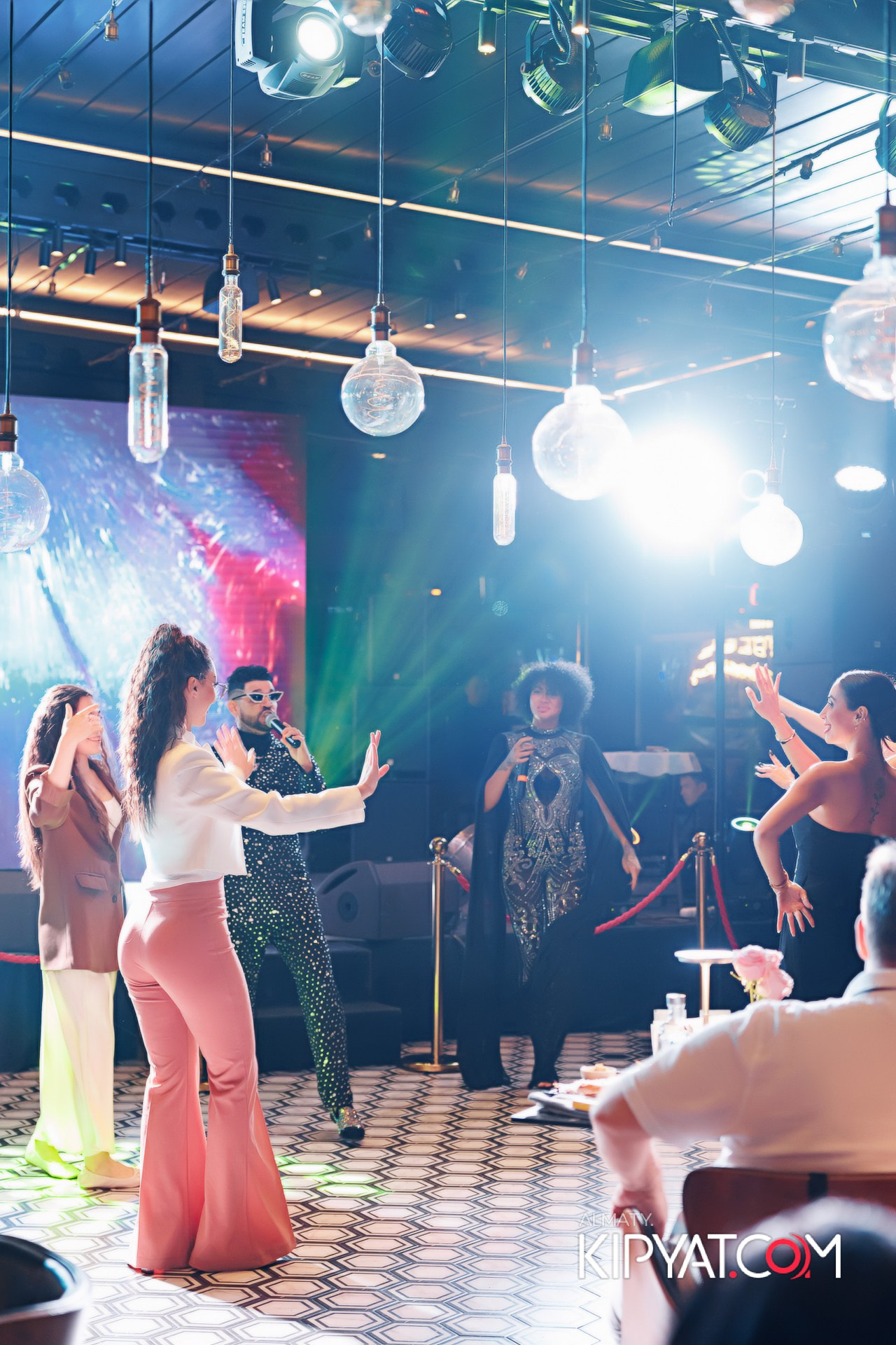 День рождения ресторана Noodles — 15 лет. КИПЯТКОМ АЛМАТЫ! Фотосъемка мероприятий в Алматы